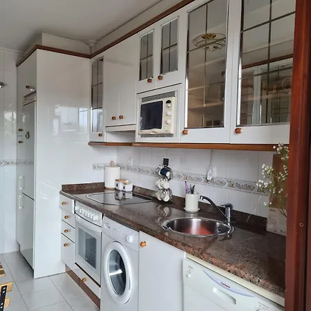 En A 5 Min De Cabarceno 사론